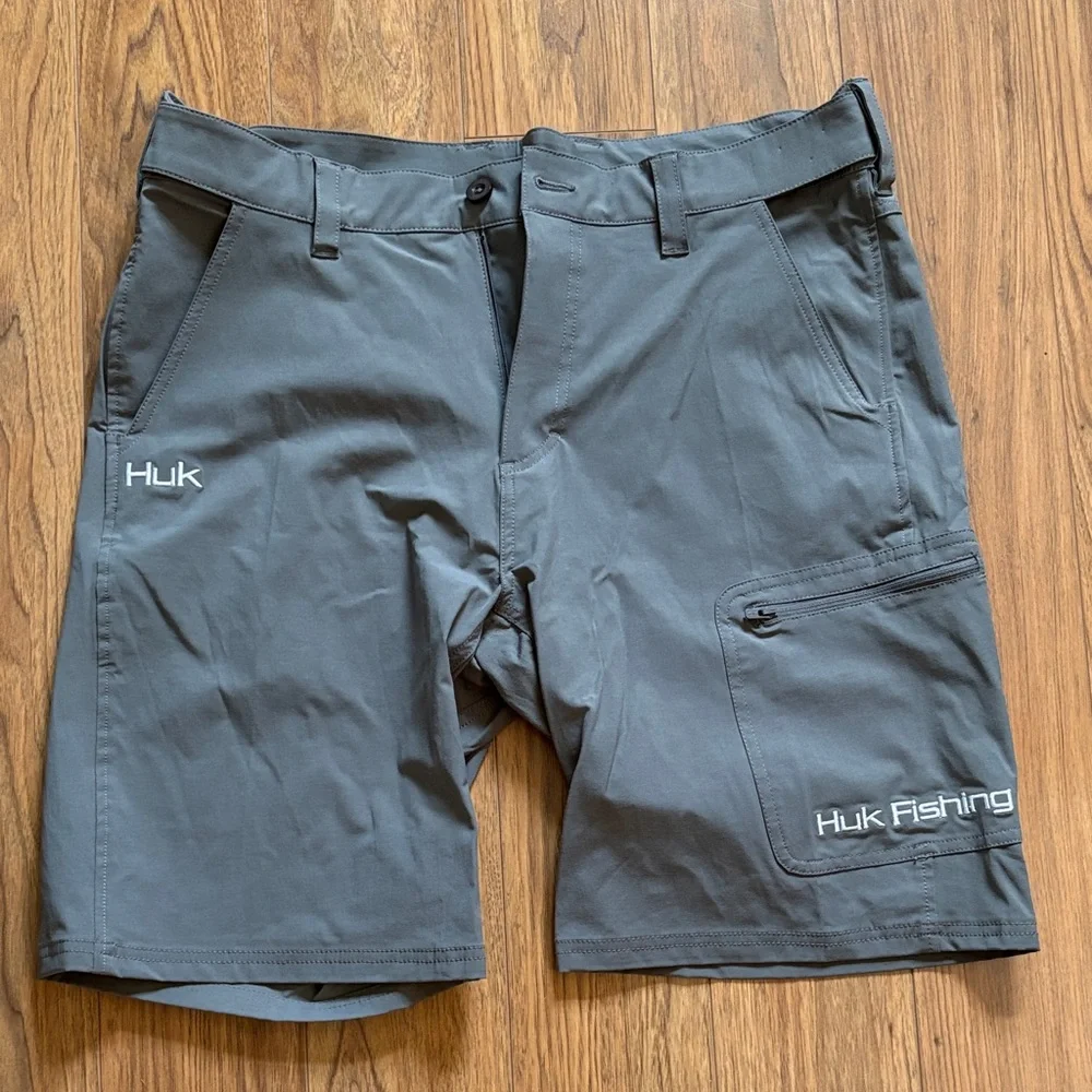 Huk Men’s Cargo Fishing Shorts - Gray